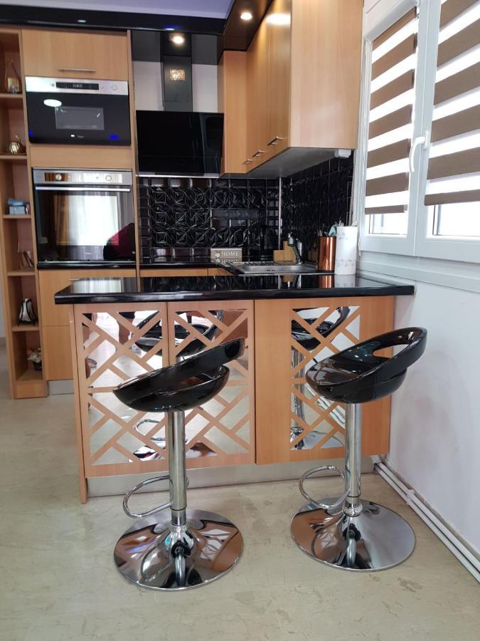 Perea 5 Star Appartement Peraía Buitenkant foto